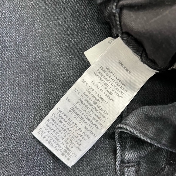 Madewell 10" High-Rise Skinny Jeans in Robert Wash: Button-Front Edition 28 - Picture 6 of 13